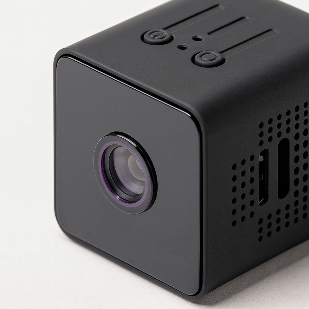 Überwachungskamera für außen & innen | Mini WLAN Kamera mit Live Übertragung auf Handy | Kabellos & Handlich | MiniWächter